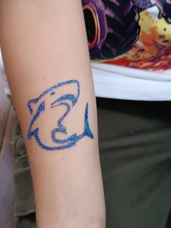 tatouage à paillettes — Katia Kids Maquillage, Pau (64)
